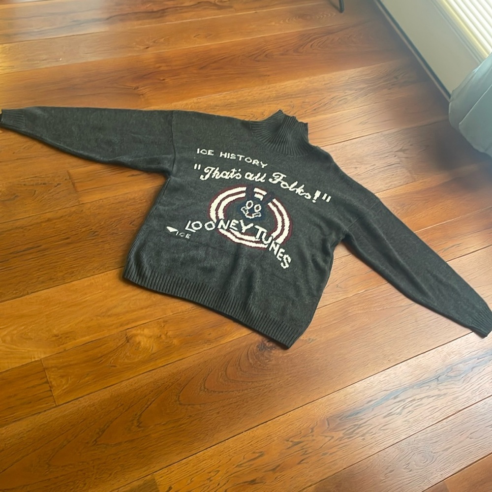 Vintage Looney Tunes  Sweater